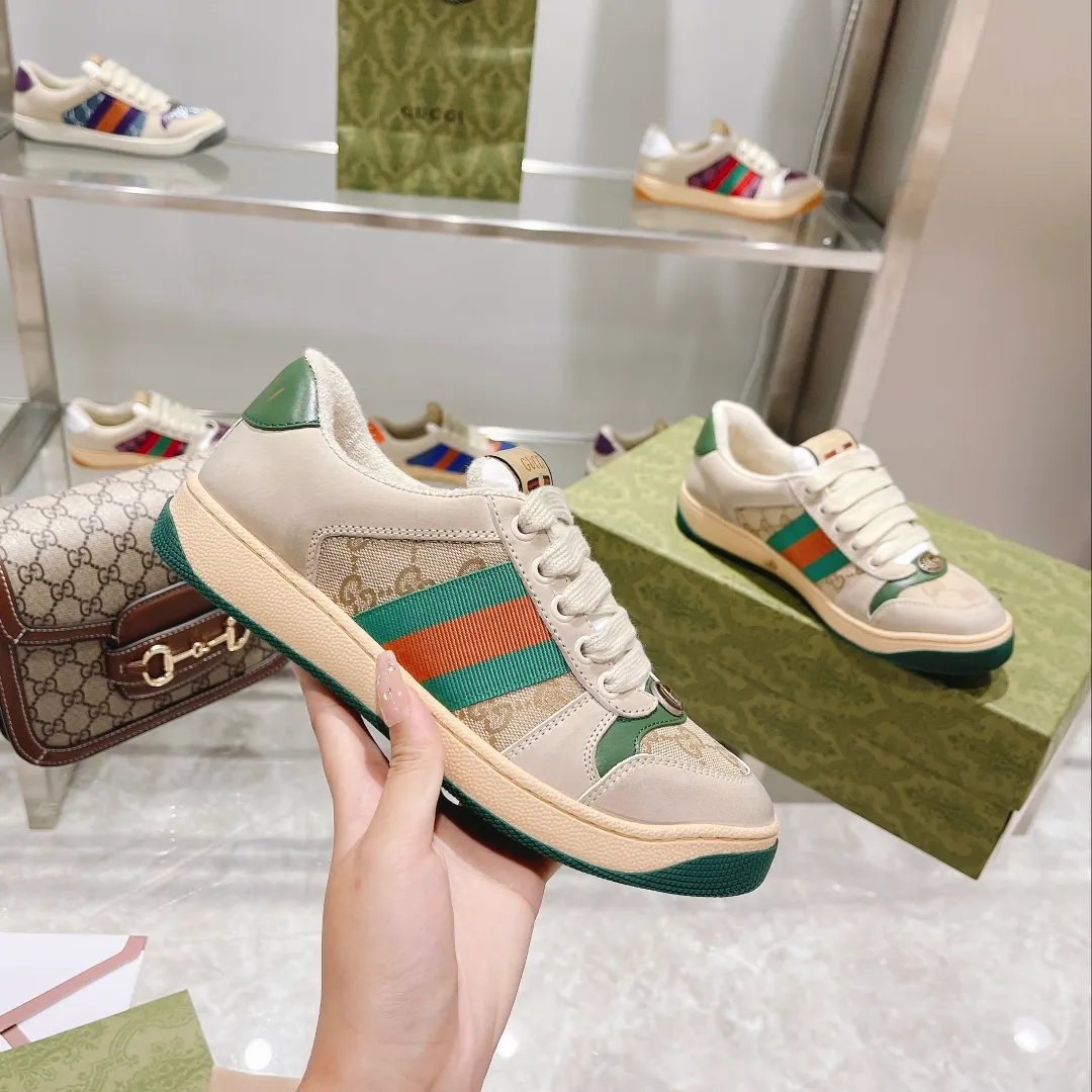 👟👟Ex-factory price 480👟👟 Women's Shoes Women's Clothing Women's Shoes Women's Clothing Women's Shoes Women's Clothing GUCCI's first generation of dirty shoes was born, adding a star to the luxury world Trendy brands, alternative, magical, retro, etc. are integrated into one. The contrasting colors of cowhide fabrics stimulate the vision. Various combinations and various techniques. ✍ Among them, the Gucci logo pattern is interspersed with design, which is vivid. The cowhide punching process is retro and old, and the logo element of trendy men and trendy women. Original original and correct lining, imported fiber towels, more comfortable, shoe packaging technology increases comfort, beautiful on the outside, more beautiful on the inside, spiritual design 🌼The feet are made of beige matte cowhide, with contrasting distressed fabrics, skillful workmanship, overall color balance, imported pure T👟👟Ex-factory price U sole, no impurities, clear texture, orderly arrangement, wear-resistant and non-slip. Couple model: 34-45